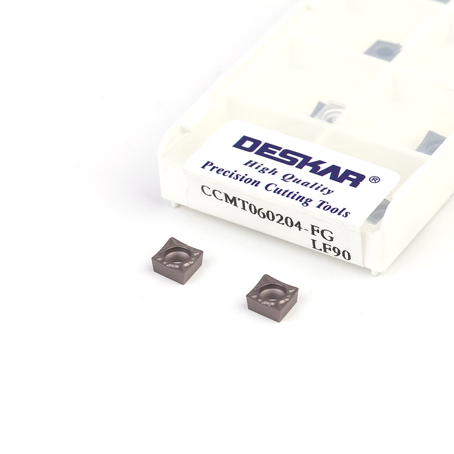 Фото 6: CCMT 060204 FG LF90 пластина для точения DESKAR