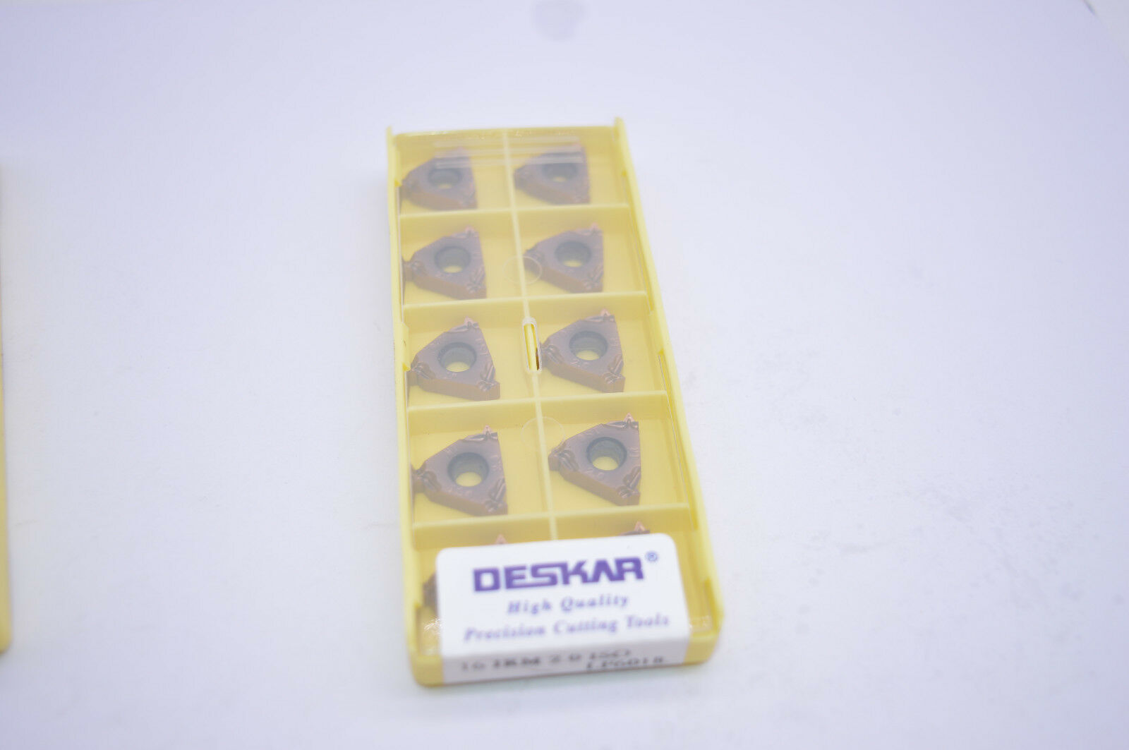 Фото 11: 16IRM 2.0 ISO LF6018 пластина резьбовая DESKAR