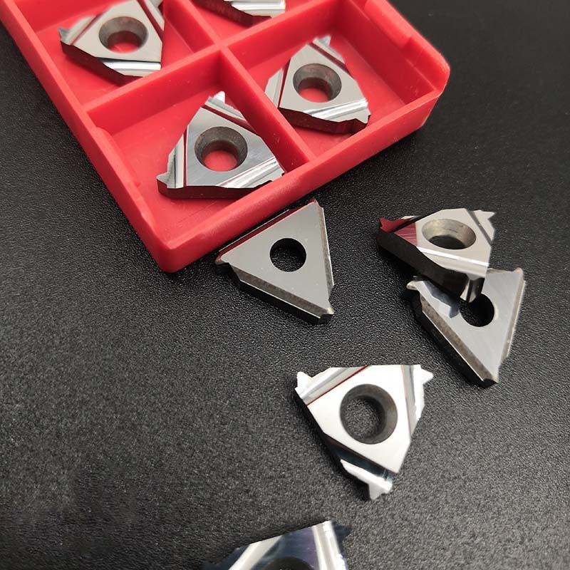 Фото 5: 16ER 14W K15 пластина резьбовая DESKAR